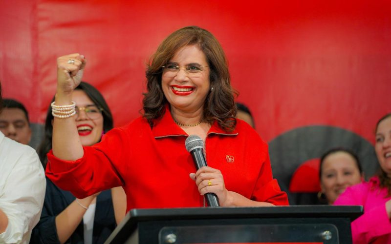 Rixi Moncada propone socialismo: ¿se aproxima Honduras a un modelo cubano?