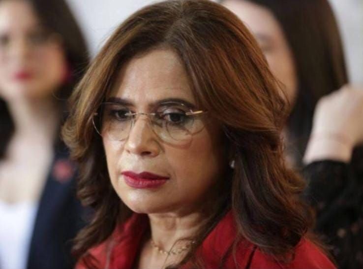 Encuestas muestran declive de Rixi Moncada y dudas para LIBRE