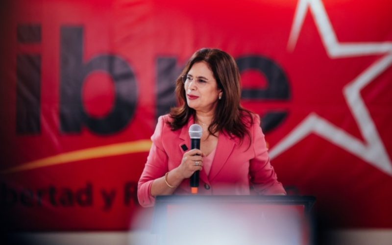 Debate en Honduras: Rixi Moncada sugiere abolir la Central de Riesgos y su impacto en la economía