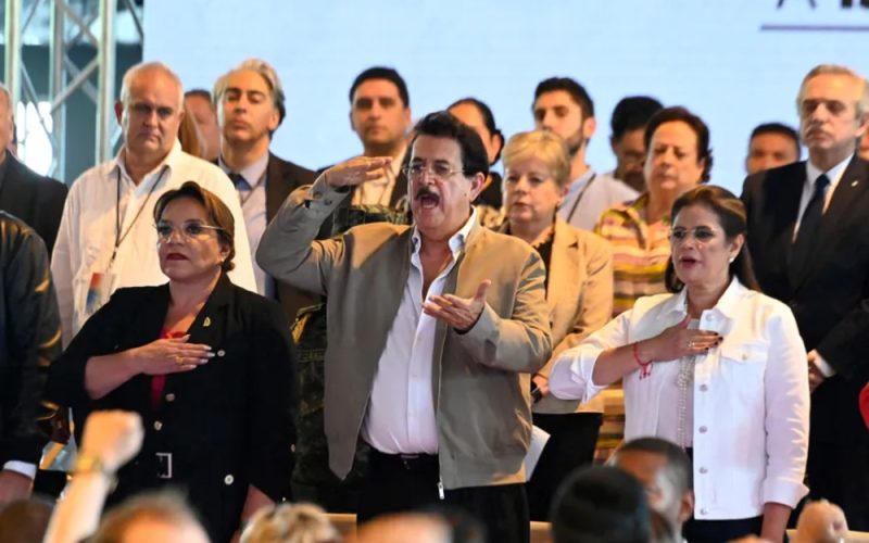 Influencia de Mel Zelaya y el modelo venezolano en Honduras