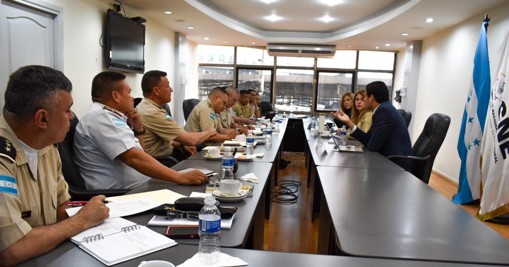 Expertos discuten amenazas de fraude electoral en Honduras